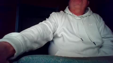 Snapshot of tomcat4848 chatting on 09-26-25, 10:30 tomcat4848 online show from 09-26-25, 10:30