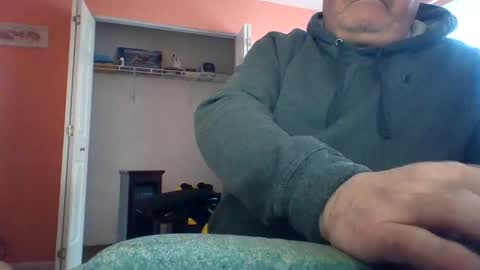 Snapshot of tomcat4848 chatting on 09-30-25, 03:39 tomcat4848 online show from 09-30-25, 03:39