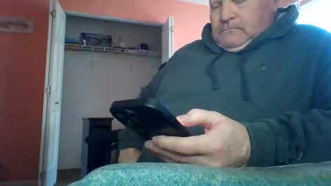 Snapshot of tomcat4848 chatting on 10-08-25, 05:10 tomcat4848 online show from 10-08-25, 05:10