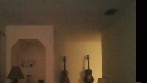 Snapshot of tomcatsawyer chatting on 11-25-25, 04:23 sirmuggsalot online show from 11-25-25, 04:23