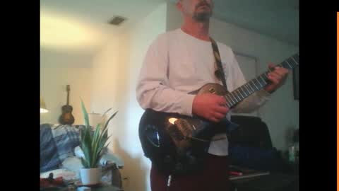 Snapshot of tomcatsawyer chatting on 11-29-25, 09:29 sirmuggsalot online show from 11-29-25, 09:29