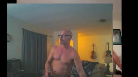 Snapshot of tomcatsawyer chatting on 12-03-25, 01:13 sirmuggsalot online show from 12-03-25, 01:13