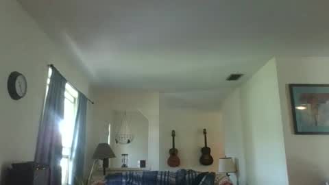 Snapshot of tomcatsawyer chatting on 12-05-25, 03:20 sirmuggsalot online show from 12-05-25, 03:20