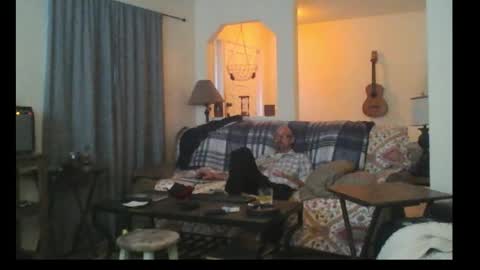 Snapshot of tomcatsawyer chatting on 12-13-25, 10:26 sirmuggsalot online show from 12-13-25, 10:26