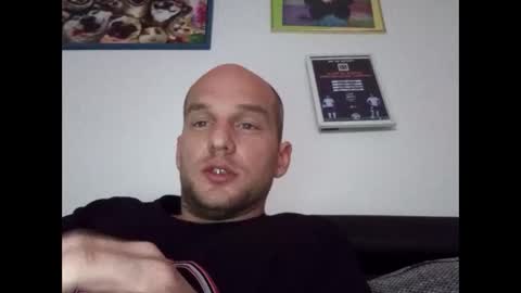 Snapshot of tome55555 chatting on 12-22-24, 12:39 tome55555 online show from 12-22-24, 12:39