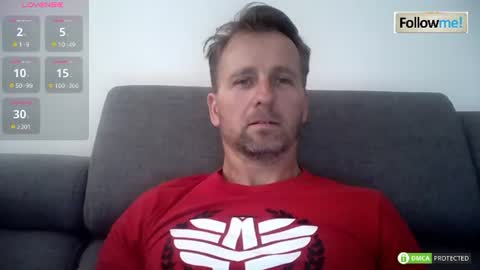 Snapshot of tomhardic chatting on 07-11-26, 09:56 TOM online show from 07-11-26, 09:56