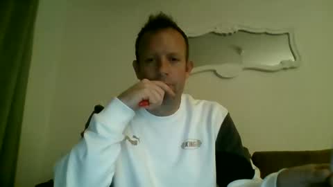 tomhubz online show from 11-16-25, 01:33