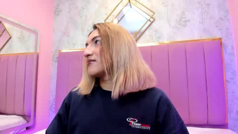   online show from 11-30-25, 11:47