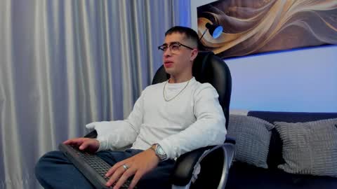 Tomas online show from 04-02-26, 03:59