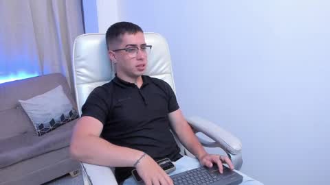 Tomas online show from 04-05-26, 03:47