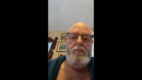 Snapshot of tommierose chatting on 12-18-25, 12:33 Tommie online show from 12-18-25, 12:33