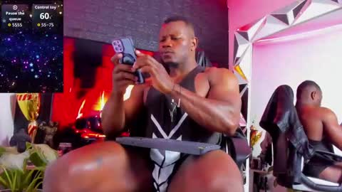 Tom Mike online show from 09-10-25, 02:11