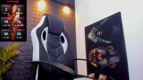 Tom Mike online show from 11-29-25, 06:33