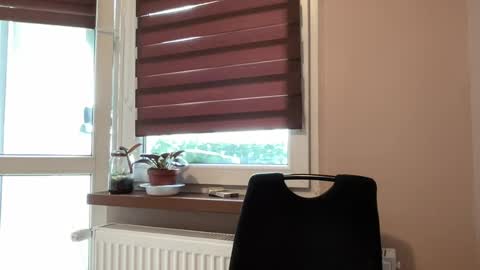Snapshot of tommilovee chatting on 07-22-26, 12:08 tommilovee online show from 07-22-26, 12:08