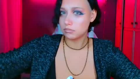 Galadriel online show from 10-18-25, 05:35