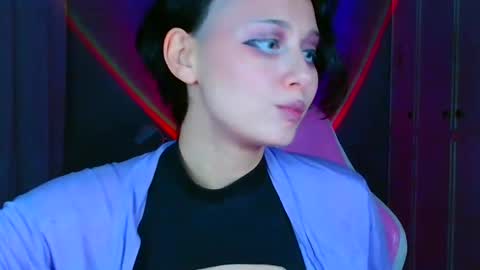 Galadriel online show from 12-18-25, 07:20