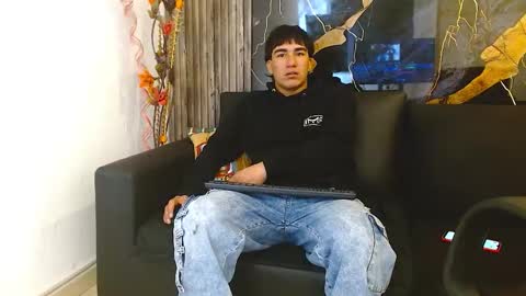 tommy160920 online show from 12-01-25, 12:54