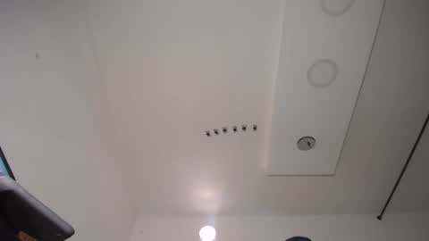   Thomas    online show from 01-29-25, 09:17