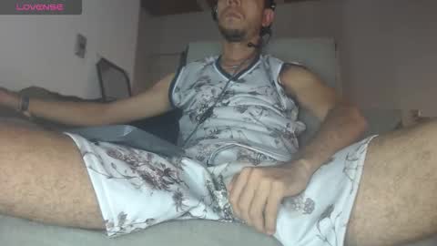 Snapshot of tommy_c0rtez chatting on 12-19-25, 11:50 Thomas online show from 12-19-25, 11:50