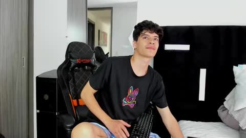   online show from 02-13-25, 01:05