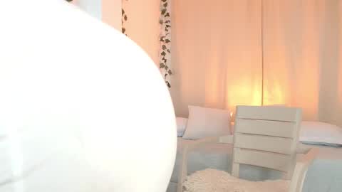 Snapshot of tommyfoxboy chatting on 03-08-25, 01:25 Tommy Foxboy online show from 03-08-25, 01:25