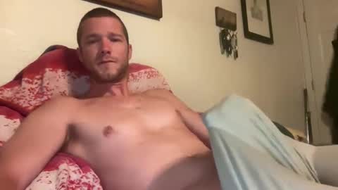 Snapshot of tommygunzsolo chatting on 09-12-25, 02:39 tommygunzsolo online show from 09-12-25, 02:39