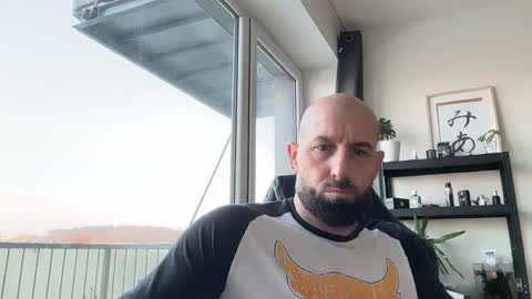 Thomas Fit online show from 11-28-25, 07:33