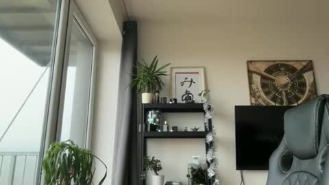 Thomas Fit online show from 12-14-25, 09:36