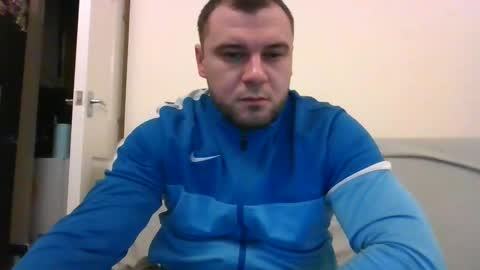 tommyy19901 online show from 12-04-24, 06:39