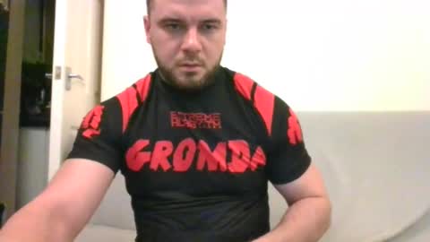 tommyy19901 online show from 12-15-24, 07:21