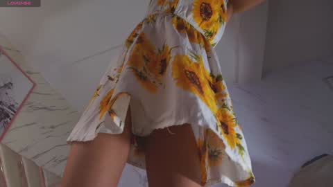 Snapshot of tomoe_b chatting on 01-23-25, 03:48 leyla online show from 01-23-25, 03:48