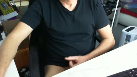 Snapshot of tomtom02029 chatting on 01-08-26, 12:40 Tom online show from 01-08-26, 12:40