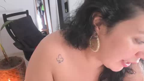 lady blue online show from 12-18-24, 10:57