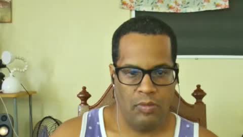 Antonio online show from 01-29-25, 03:04