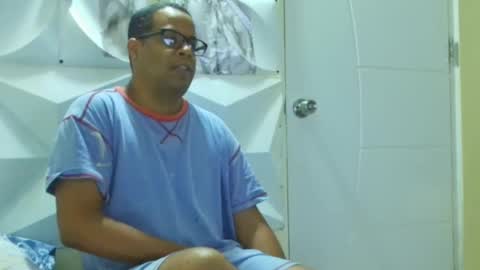 Antonio online show from 03-02-25, 12:43