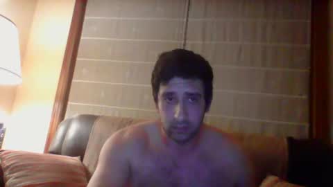 Snapshot of toni640128 chatting on 01-06-25, 02:04 toni640128 online show from 01-06-25, 02:04