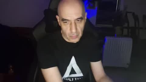 Snapshot of toninspektor chatting on 10-12-25, 05:45 toninspektor online show from 10-12-25, 05:45