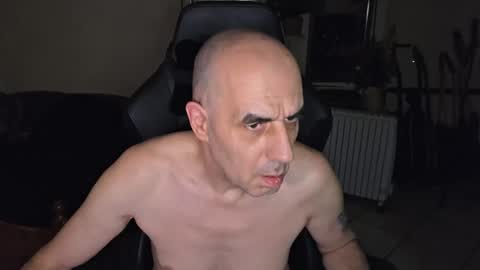 Snapshot of toninspektor chatting on 11-15-25, 10:04 toninspektor online show from 11-15-25, 10:04