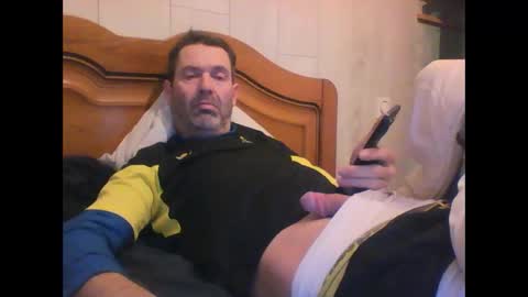 Snapshot of tonio1972 chatting on 01-08-26, 05:32 tonio1972 online show from 01-08-26, 05:32