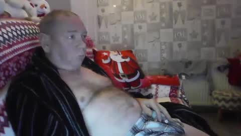 tony14712 online show from 12-23-24, 02:35