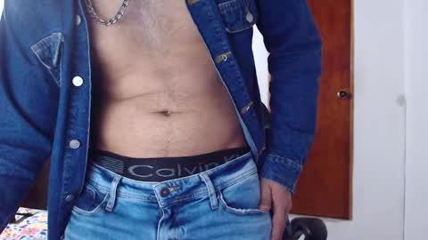 Snapshot of tony__ribas chatting on 03-12-26, 11:22 Tony Ribas. online show from 03-12-26, 11:22