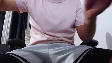 Snapshot of tony__ribas chatting on 03-20-26, 01:32 Tony Ribas. online show from 03-20-26, 01:32