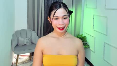 Snapshot of tony_drivesyoucrazy chatting on 02-18-25, 04:48 tony_drivesyoucrazy online show from 02-18-25, 04:48