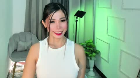 Snapshot of tony_drivesyoucrazy chatting on 03-02-25, 10:59 tony_drivesyoucrazy online show from 03-02-25, 10:59