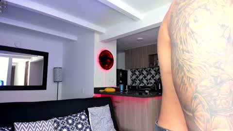 Snapshot of tony_muscle1 chatting on 01-25-25, 12:48 tony muscle1 online show from 01-25-25, 12:48