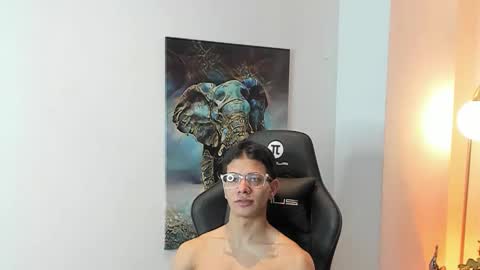 Snapshot of tony_petrov chatting on 10-23-25, 04:23 tony_petrov online show from 10-23-25, 04:23