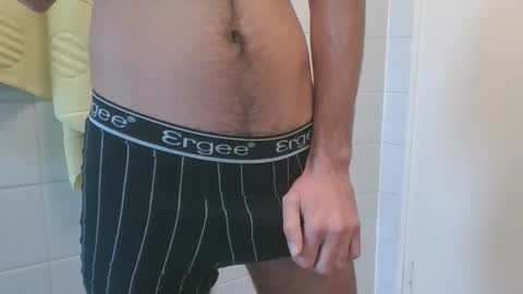 Snapshot of tonygw31 chatting on 11-09-25, 12:03 TonyG online show from 11-09-25, 12:03