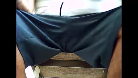 Snapshot of tonymcfly99 chatting on 02-19-25, 07:05 tonymcfly99 online show from 02-19-25, 07:05