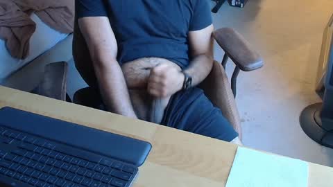 Snapshot of tonypandaking chatting on 01-18-26, 08:45 Tony online show from 01-18-26, 08:45