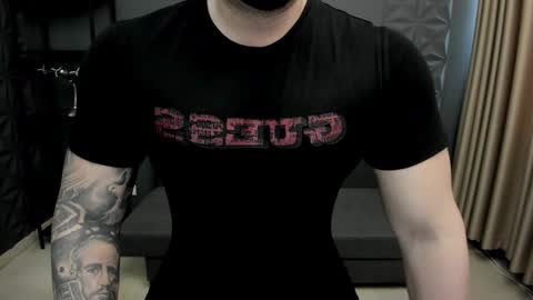 Snapshot of tonywilcoxx chatting on 01-15-25, 09:45 TonyWilcox online show from 01-15-25, 09:45